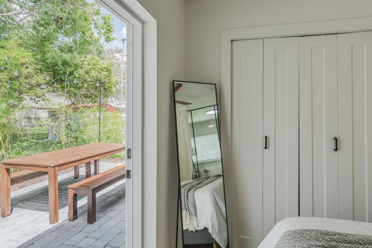 Luxury Tiny Home 2 Miles From Downtown Орландо Екстериор снимка