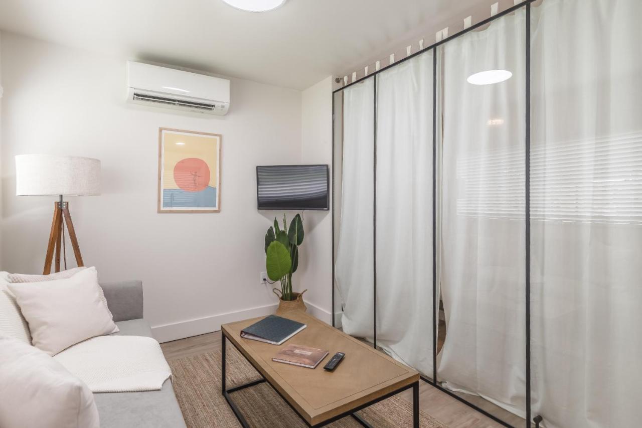 Luxury Tiny Home 2 Miles From Downtown Орландо Екстериор снимка